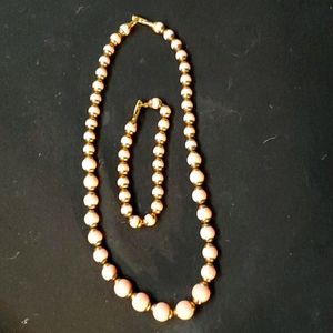 Neclace and braclet set